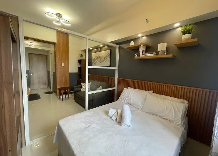 Aparthotel Bright And Stylish With Pool View And Balcony