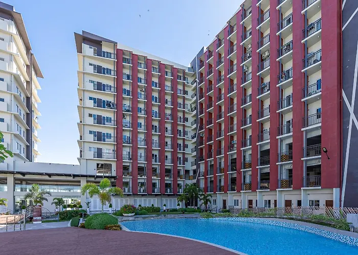 Aparthotel Bright And Stylish With Pool View And Balcony Lapu-Lapu City