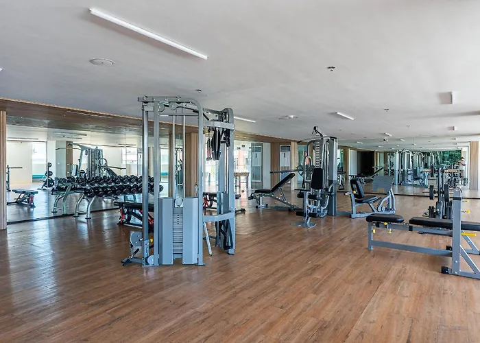 Bright And Stylish With Pool View And Balcony 4*