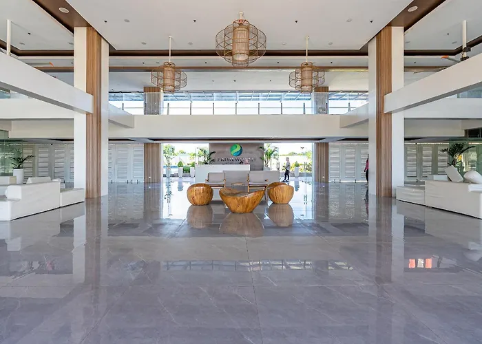 Bright And Stylish With Pool View And Balcony 4* Lapu-Lapu City